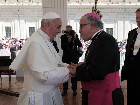 El Vaticà confirma que Francesc estarà ingressat alguns dies per infecció respiratòria