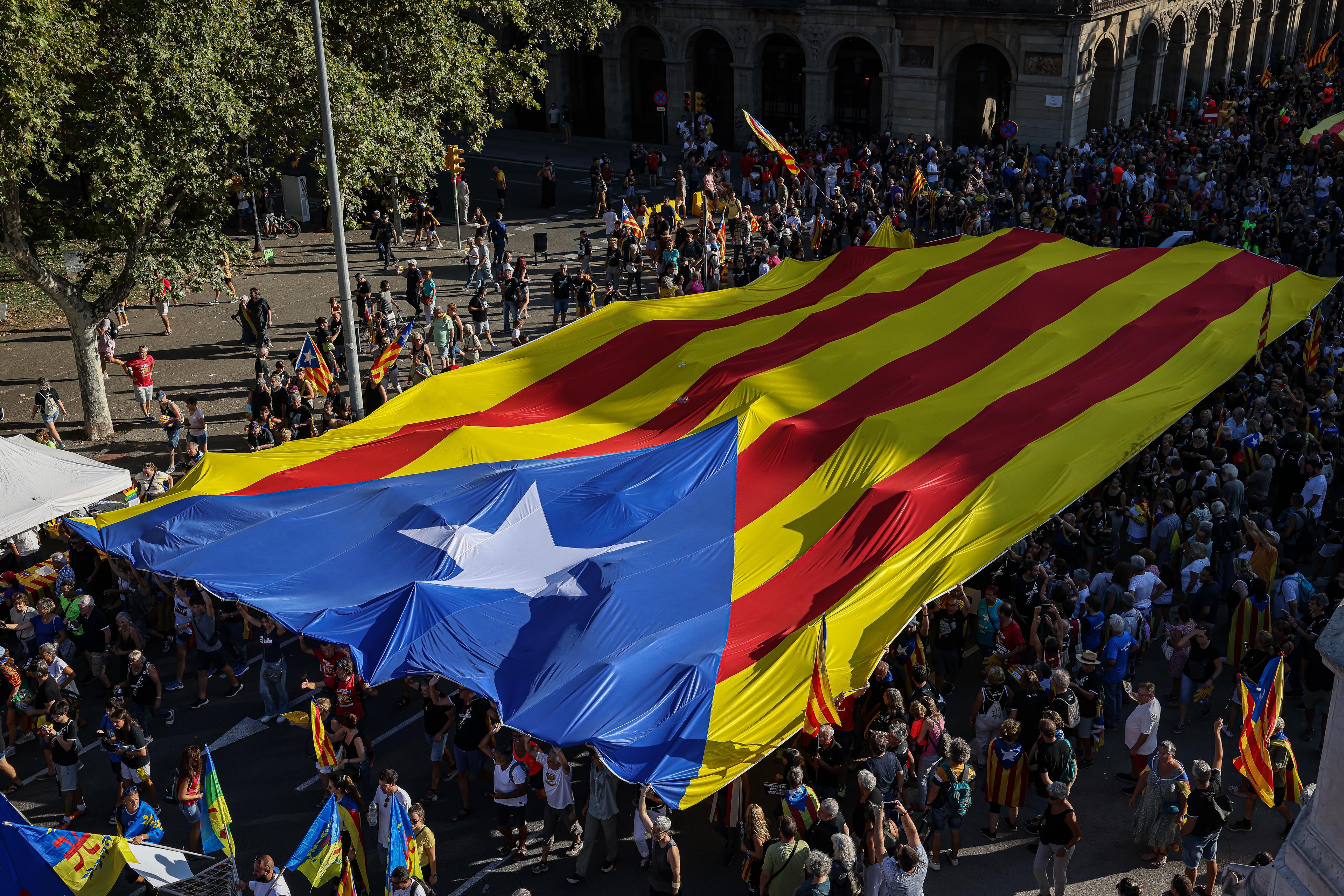 L'independentisme (Junts, ERC i CUP) perd més de 350.000 vots a Catalunya respecte al 2019
