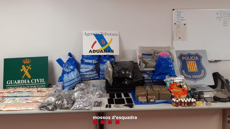 Els Mossos detenen una parella que enviava droga amagada en capses de joguines cap al nord d'Europa